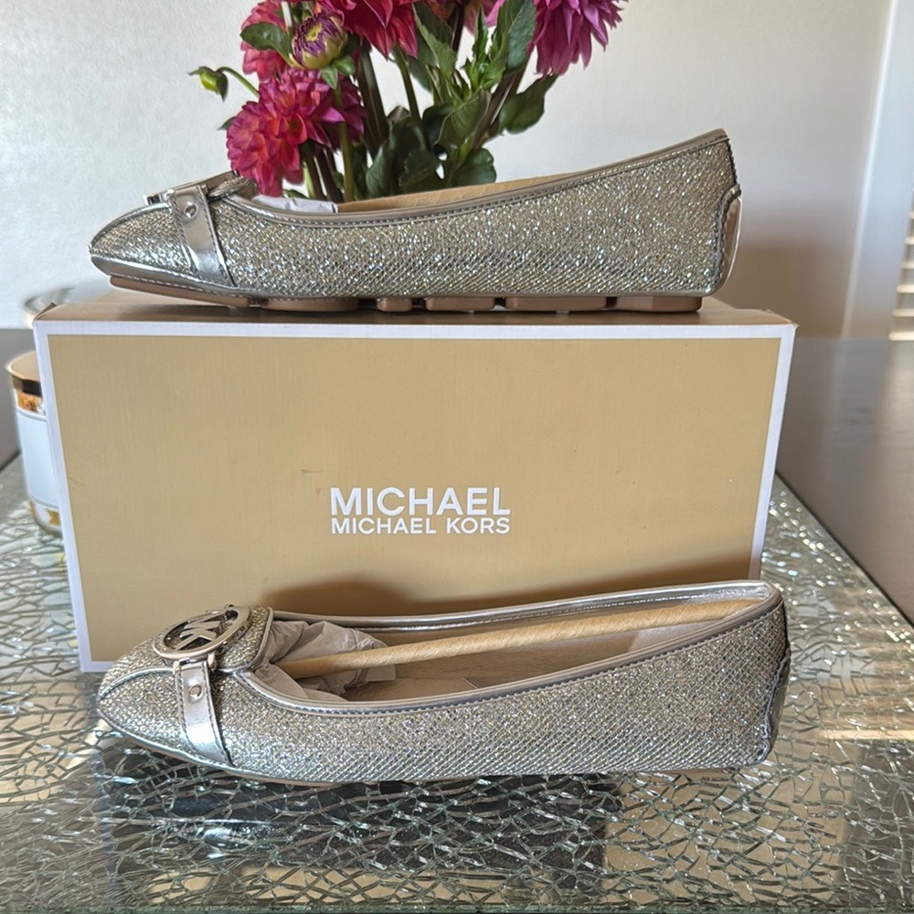 Michael Kors Silver Sparkle Flats Elegant Design - Picture 3 of 5